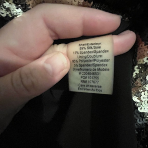 Alice + Olivia Black and Gold Silk Sequin Top - Picture 3 of 4